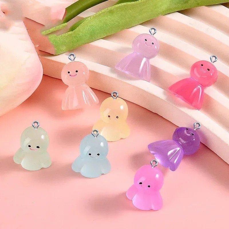 10Pcs Glow In Dark Cartoon Dol - Resin Craft Supplies 评论和价格